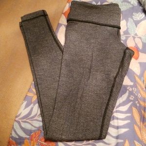 Lululemon size 8 herringbone leggings